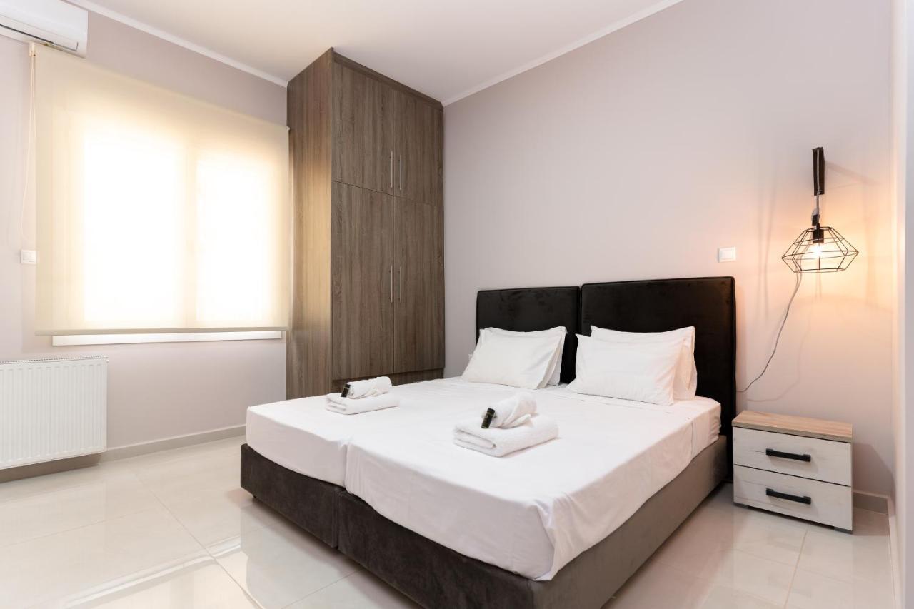 Cosy 2Br Apartment Next To Bars & Restaurants أثينا المظهر الخارجي الصورة
