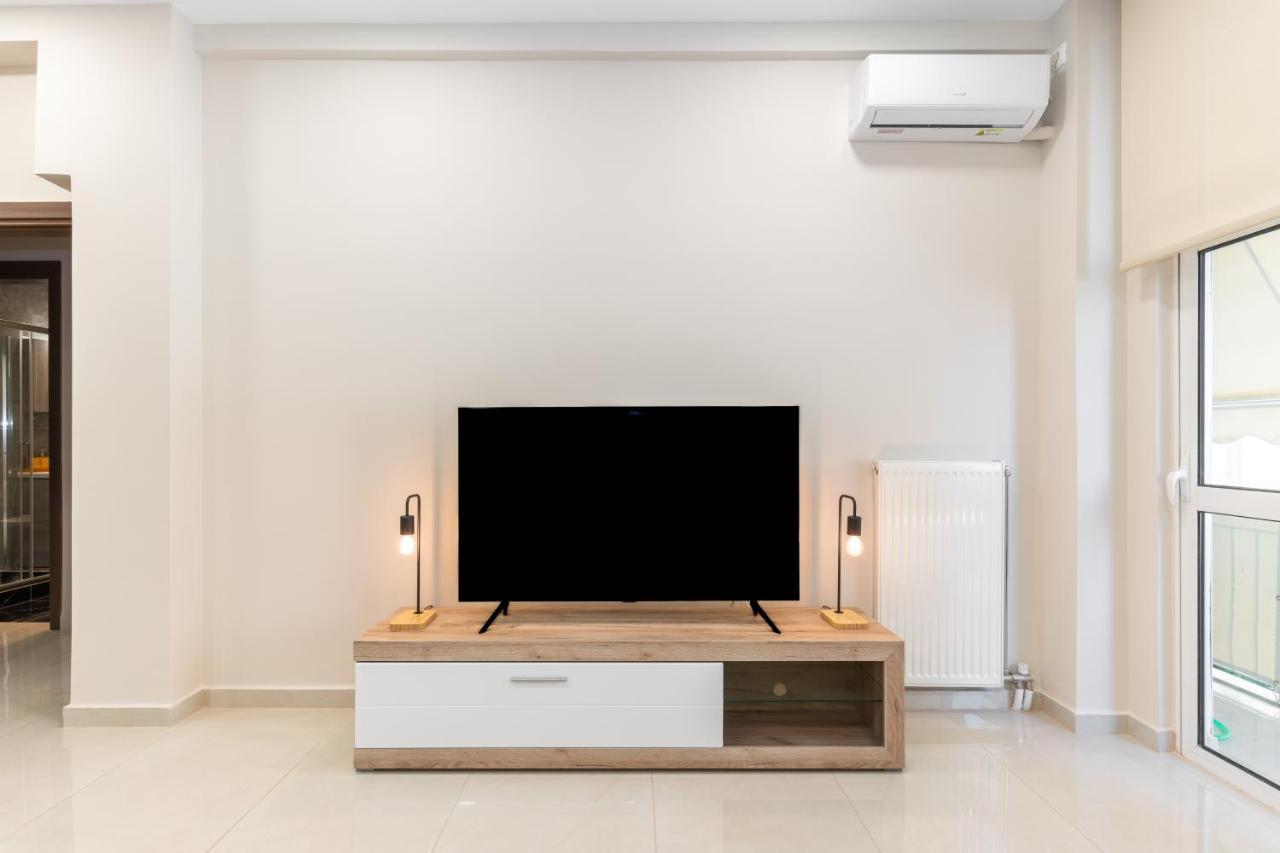 Cosy 2Br Apartment Next To Bars & Restaurants أثينا المظهر الخارجي الصورة