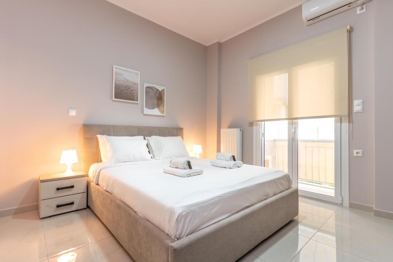 Cosy 2Br Apartment Next To Bars & Restaurants أثينا المظهر الخارجي الصورة