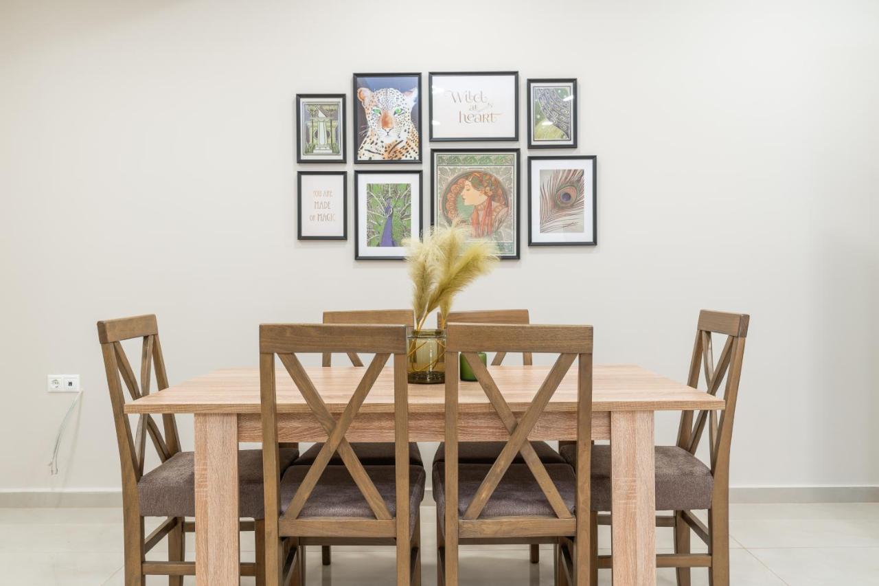 Cosy 2Br Apartment Next To Bars & Restaurants أثينا المظهر الخارجي الصورة