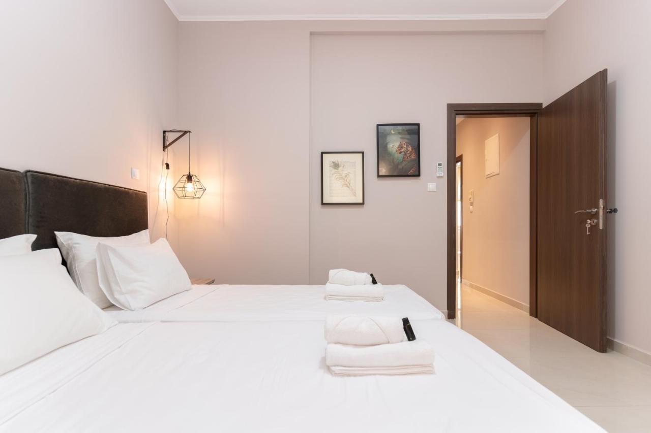 Cosy 2Br Apartment Next To Bars & Restaurants أثينا المظهر الخارجي الصورة