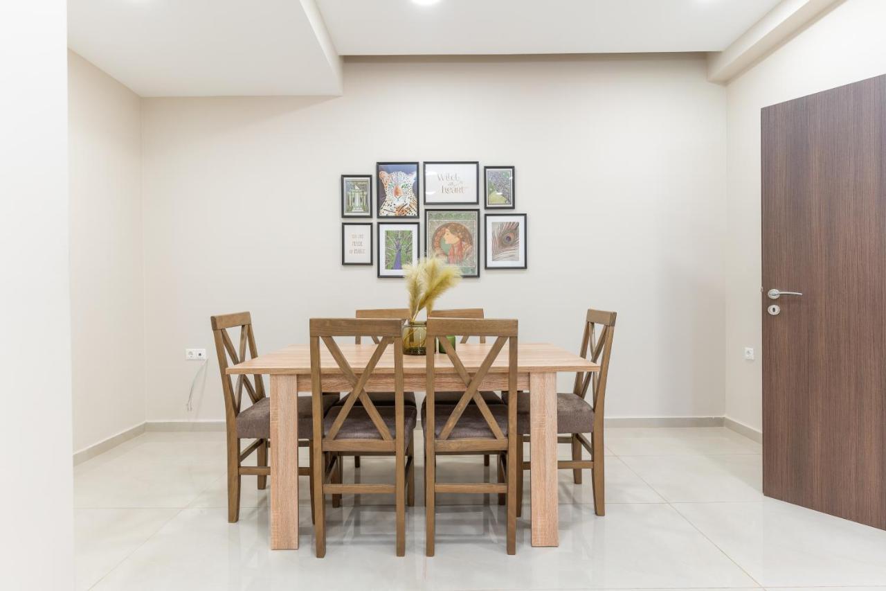 Cosy 2Br Apartment Next To Bars & Restaurants أثينا المظهر الخارجي الصورة