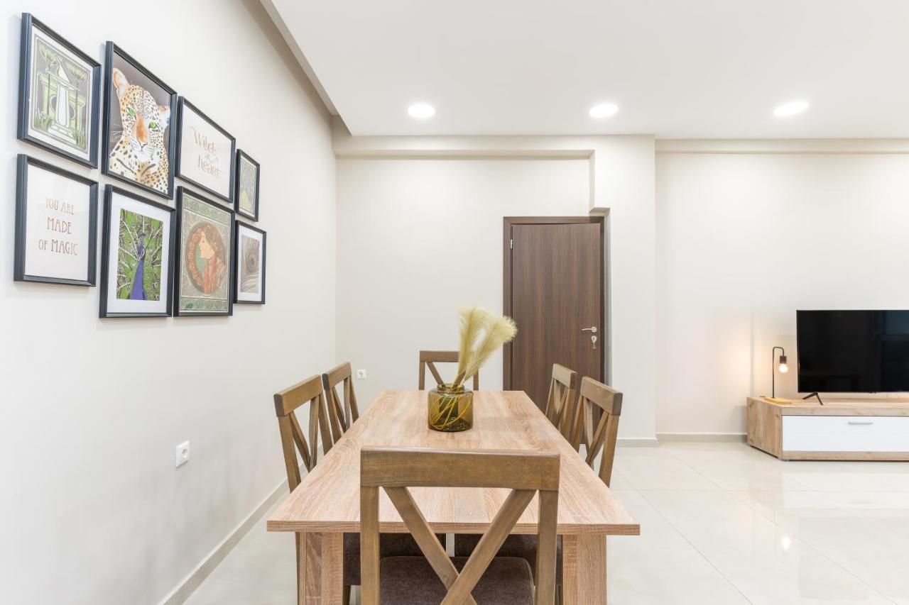Cosy 2Br Apartment Next To Bars & Restaurants أثينا المظهر الخارجي الصورة