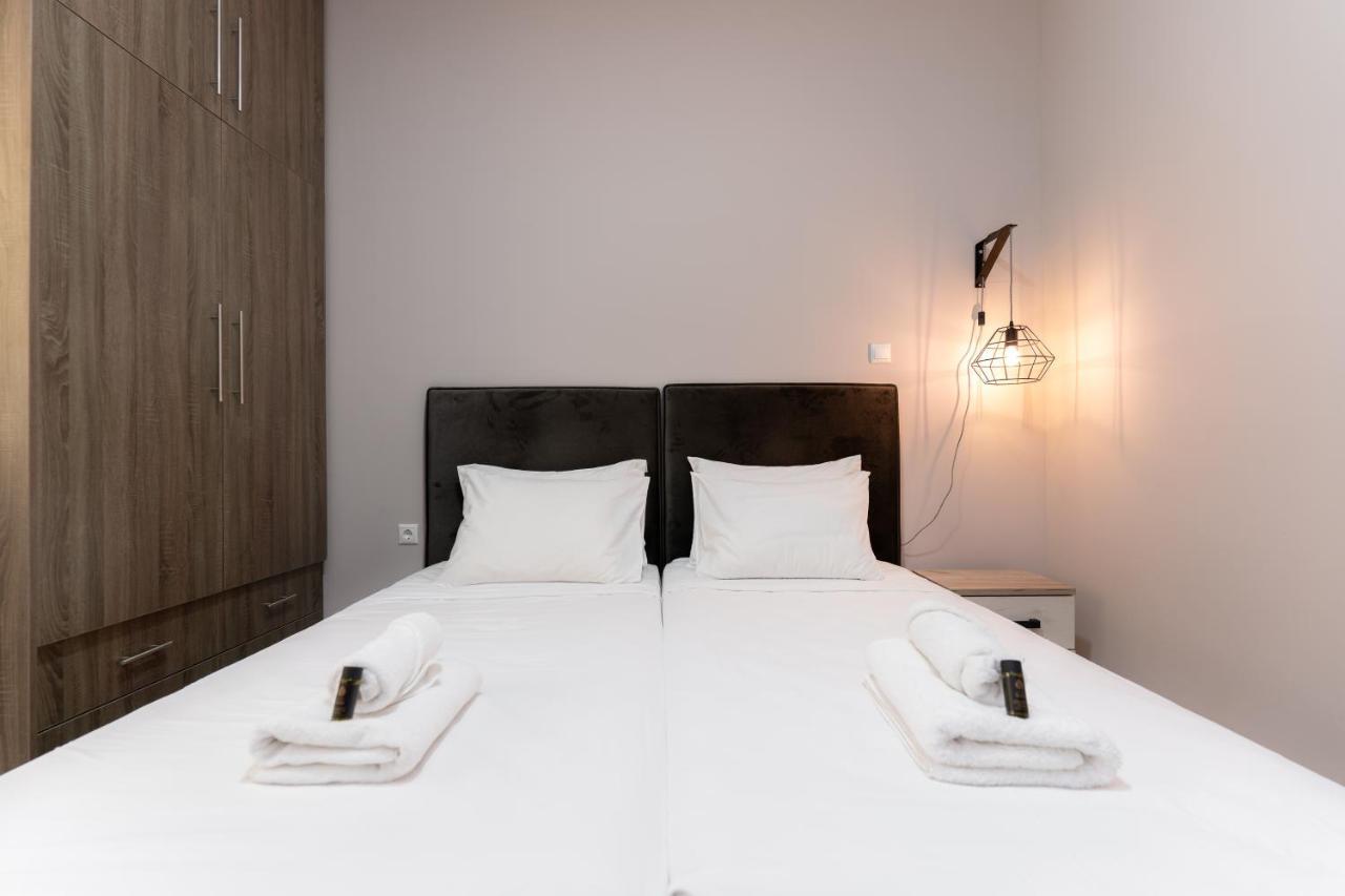 Cosy 2Br Apartment Next To Bars & Restaurants أثينا المظهر الخارجي الصورة